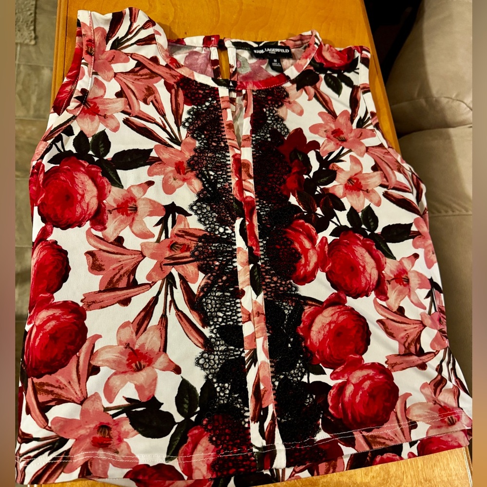 Karl Lagerfeld Paris Women Red Floral Sleeveless Top M